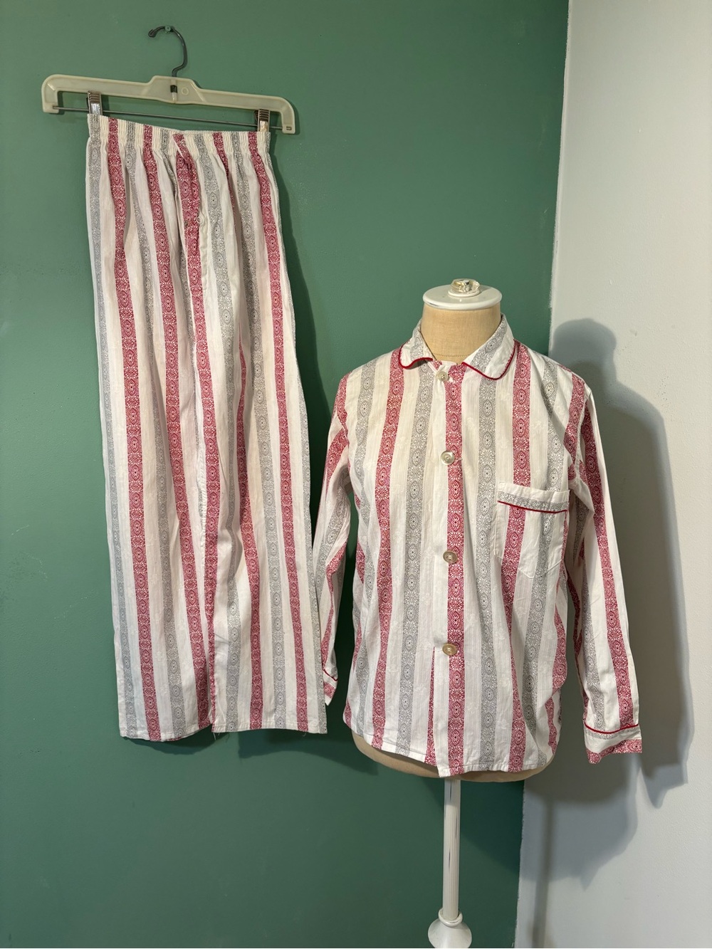 Vintage 1950’s Boys MCM Atomic Pajama Set
